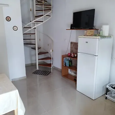 Nyaraló Traditional House With Loft -michalis' House In Kouramades- *